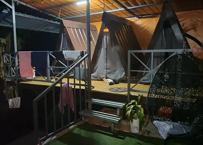W A N G C O' M I N G Luxury tent